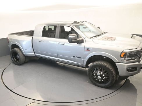 Used 2024 RAM 3500 Limited image 56