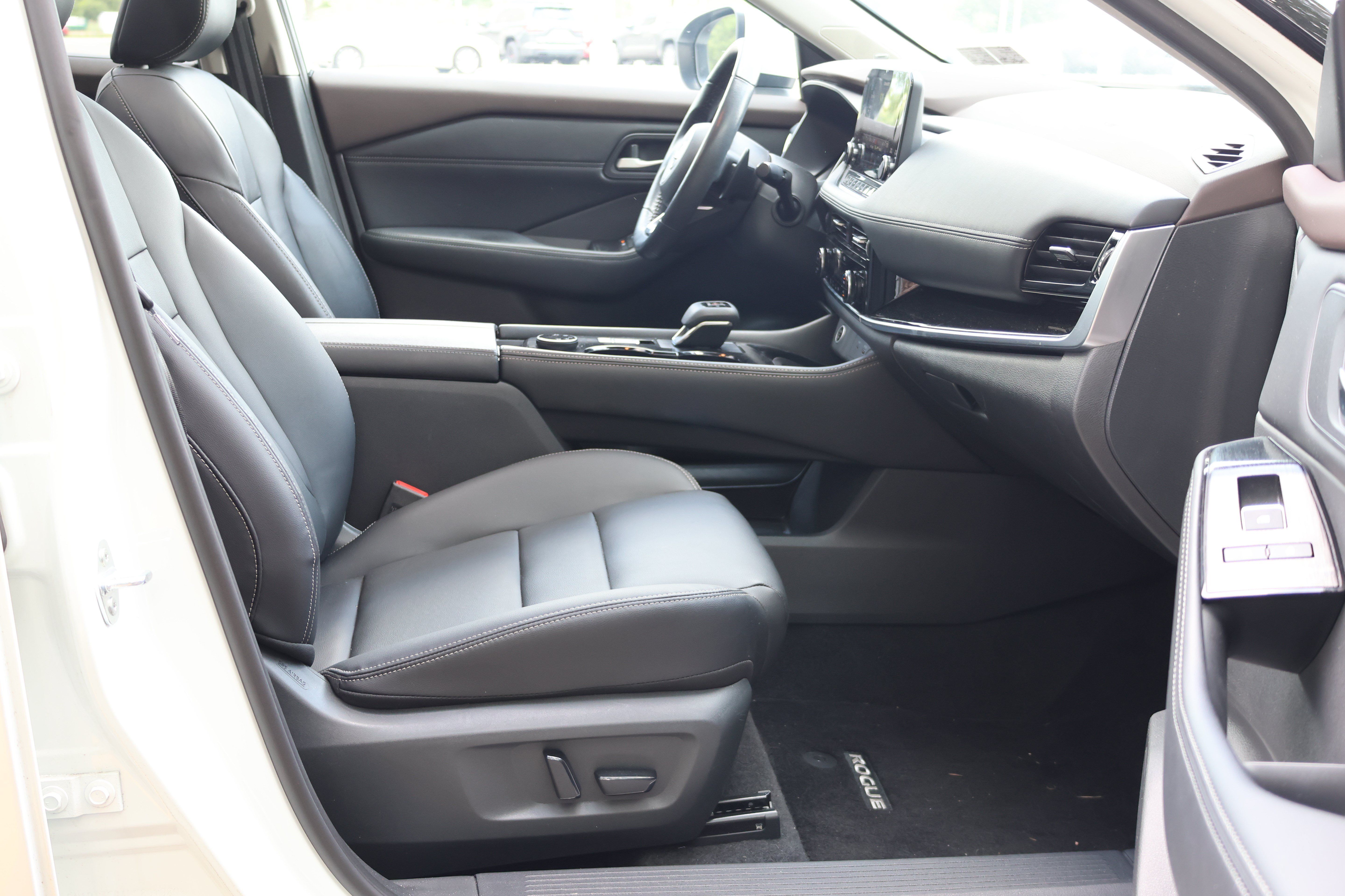 Used 2023 Nissan Rogue SL w/ SL Premium Package AWD/4WD image 37