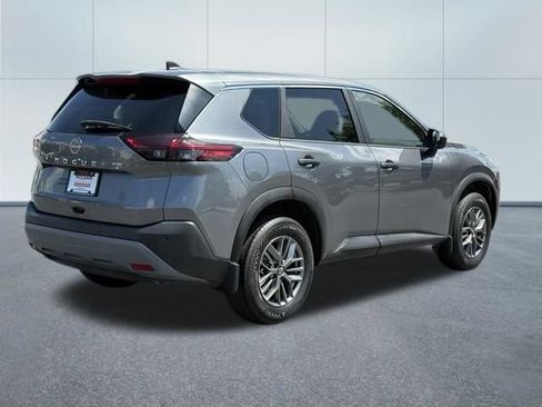 Used 2023 Nissan Rogue S FWD image 3
