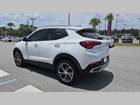 Used 2022 Buick Encore GX Select w/ Safety Package II FWD image 28