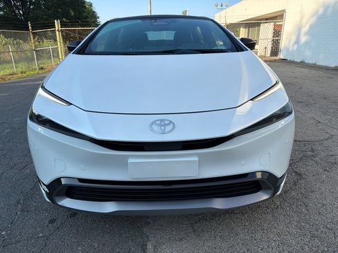 Used 2025 Toyota Prius Limited AWD/4WD image 7