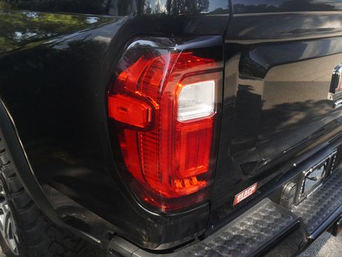 Used 2024 GMC Canyon AT4 w/ AT4 Premium Package AWD/4WD image 34