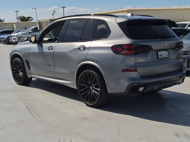 Used 2025 BMW X5 sDrive40i w/ Executive Package RWD image 7