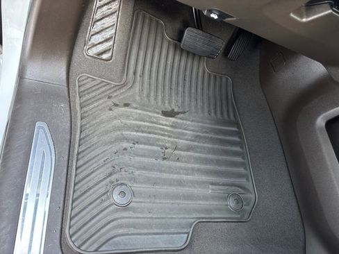 Used 2023 Chevrolet Silverado 3500 LTZ w/ LTZ Convenience Package image 26