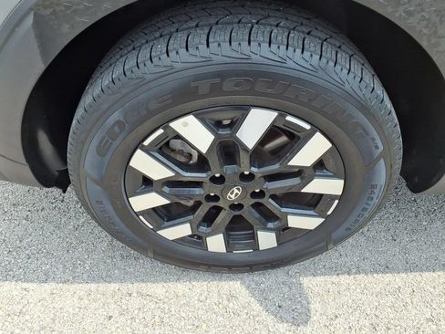 Used 2025 Hyundai Santa Cruz SEL FWD image 5