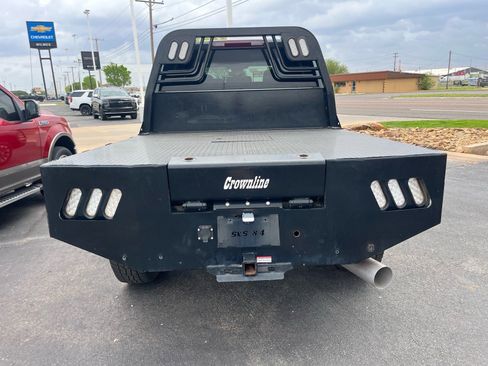 Used 2024 Chevrolet Silverado 2500 Custom w/ Custom Value Package image 6