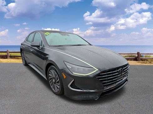 Used 2023 Hyundai Sonata Limited w/ Cargo Package image 10