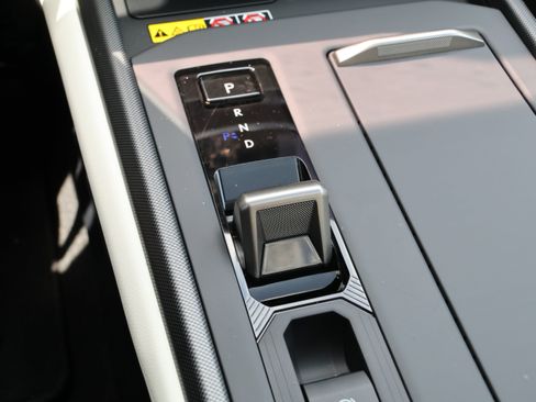 New 2026 Lexus ES 350e FWD image 27