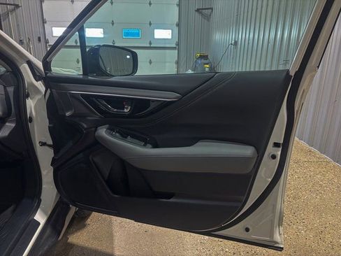 Used 2023 Subaru Outback Onyx Edition w/ Popular Package #2 image 23