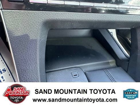 Used 2021 Toyota Avalon Touring w/ Advanced Safety Package FWD image 21