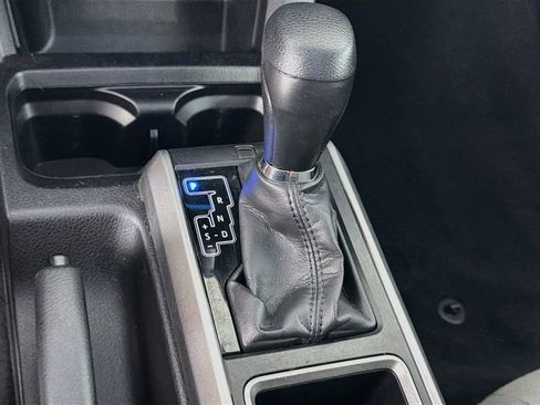 Used 2022 Toyota Tacoma SR5 w/ Technology Package RWD image 23