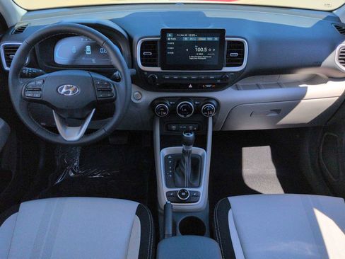 Certified 2026 Hyundai Venue SEL image 15