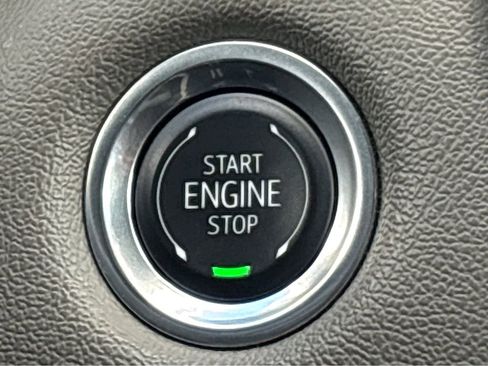 Used 2024 Chevrolet Colorado ZR2 AWD/4WD image 5