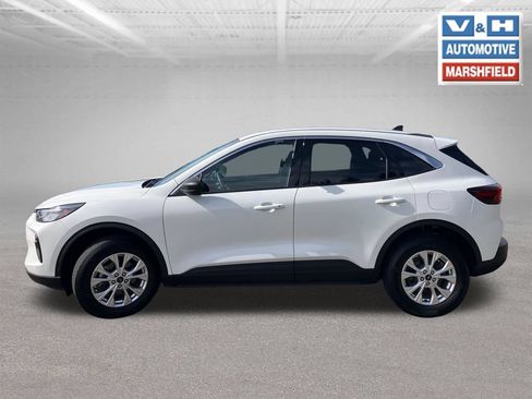 Used 2023 Ford Escape Active AWD/4WD image 2