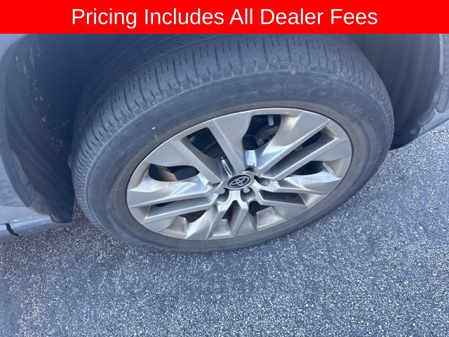 Used 2021 Toyota RAV4 XLE Premium AWD/4WD image 14