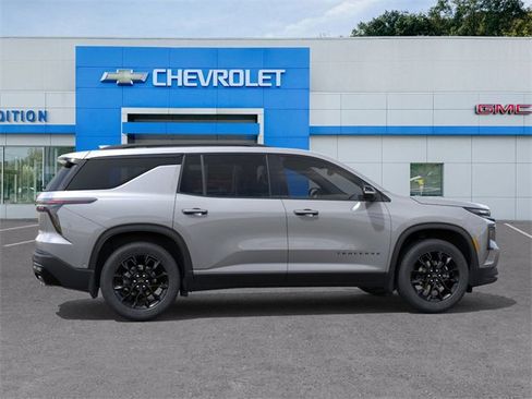 New 2026 Chevrolet Traverse LT w/ Midnight/Sport Edition image 5
