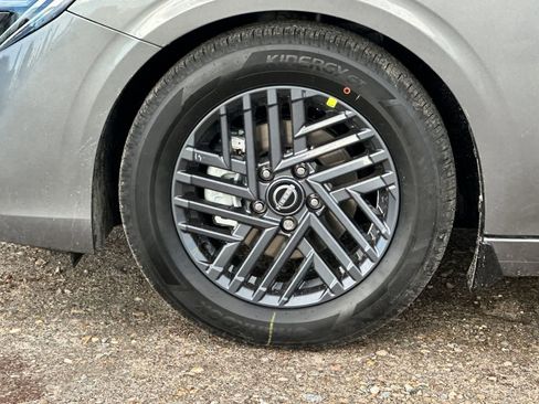 New 2026 Nissan Sentra SV w/ SV Convenience Package image 32