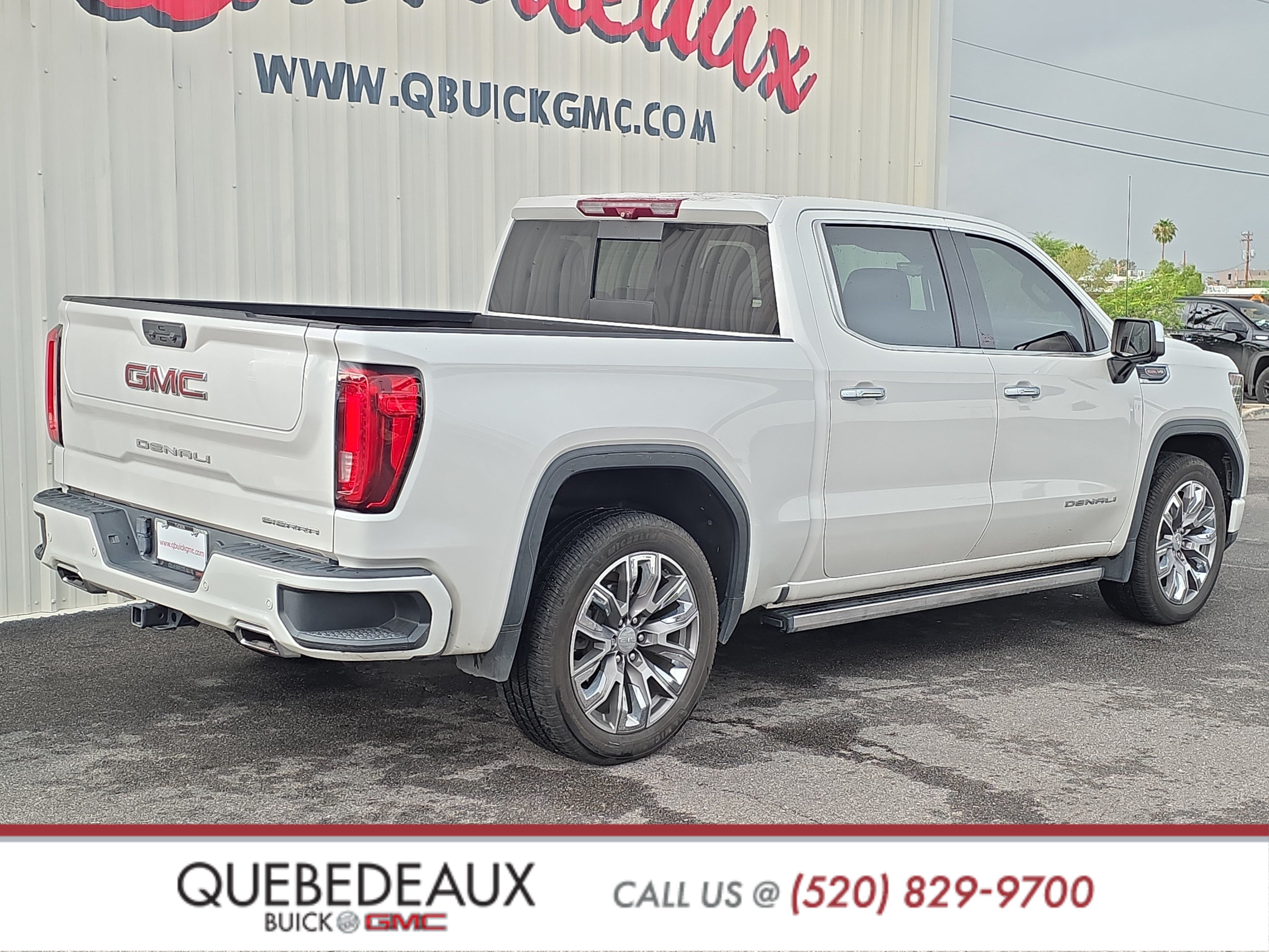 Used 2022 GMC Sierra 1500 Denali w/ Denali Reserve Package AWD/4WD image 9
