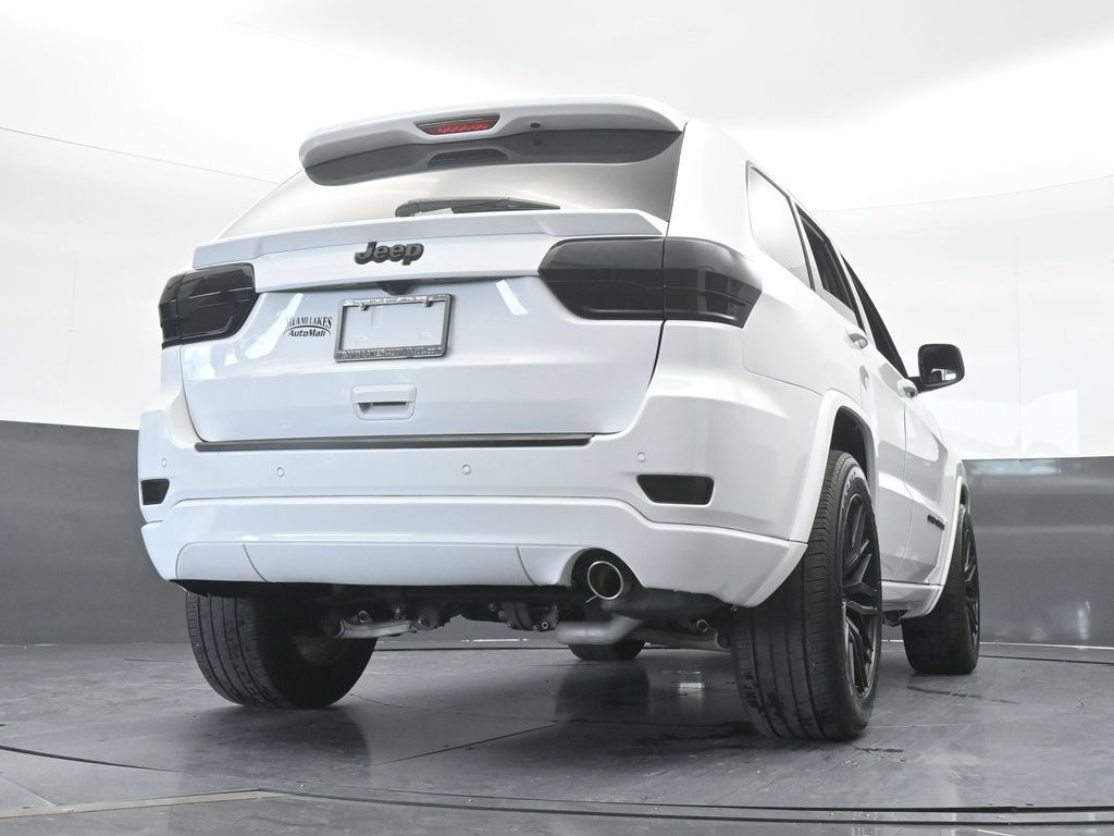 Used 2018 Jeep Grand Cherokee Altitude RWD image 57