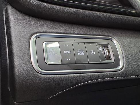 Used 2025 Buick Enclave Avenir w/ Super Cruise Package FWD image 15
