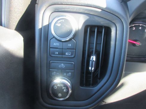 New 2026 GMC Sierra 1500 Pro image 17