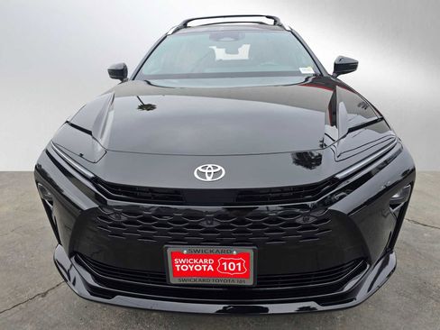 New 2025 Toyota Crown Signia image 8