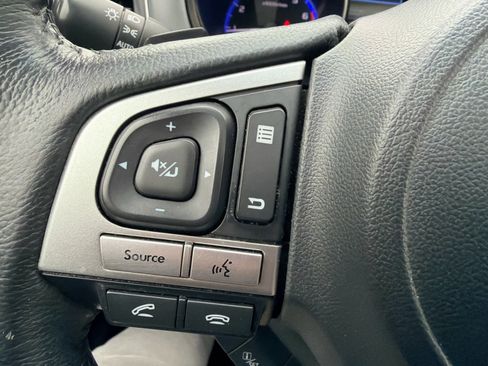 Used 2017 Subaru Outback 2.5i Limited image 35