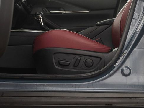 Used 2025 MAZDA CX-30 AWD 2.5 S w/ Preferred Package image 15