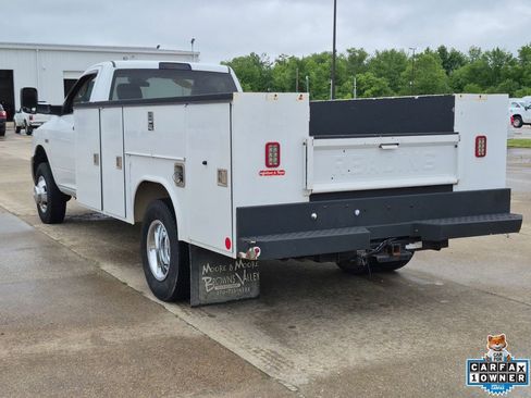 Used 2018 RAM 3500 Tradesman w/ Power & Remote Entry Group RWD image 5