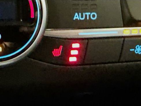 Used 2020 Ford Escape Titanium w/ Titanium Premium Package 2.0 image 22