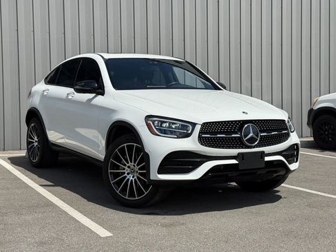 Used 2023 Mercedes-Benz GLC 300 4MATIC Coupe image 3