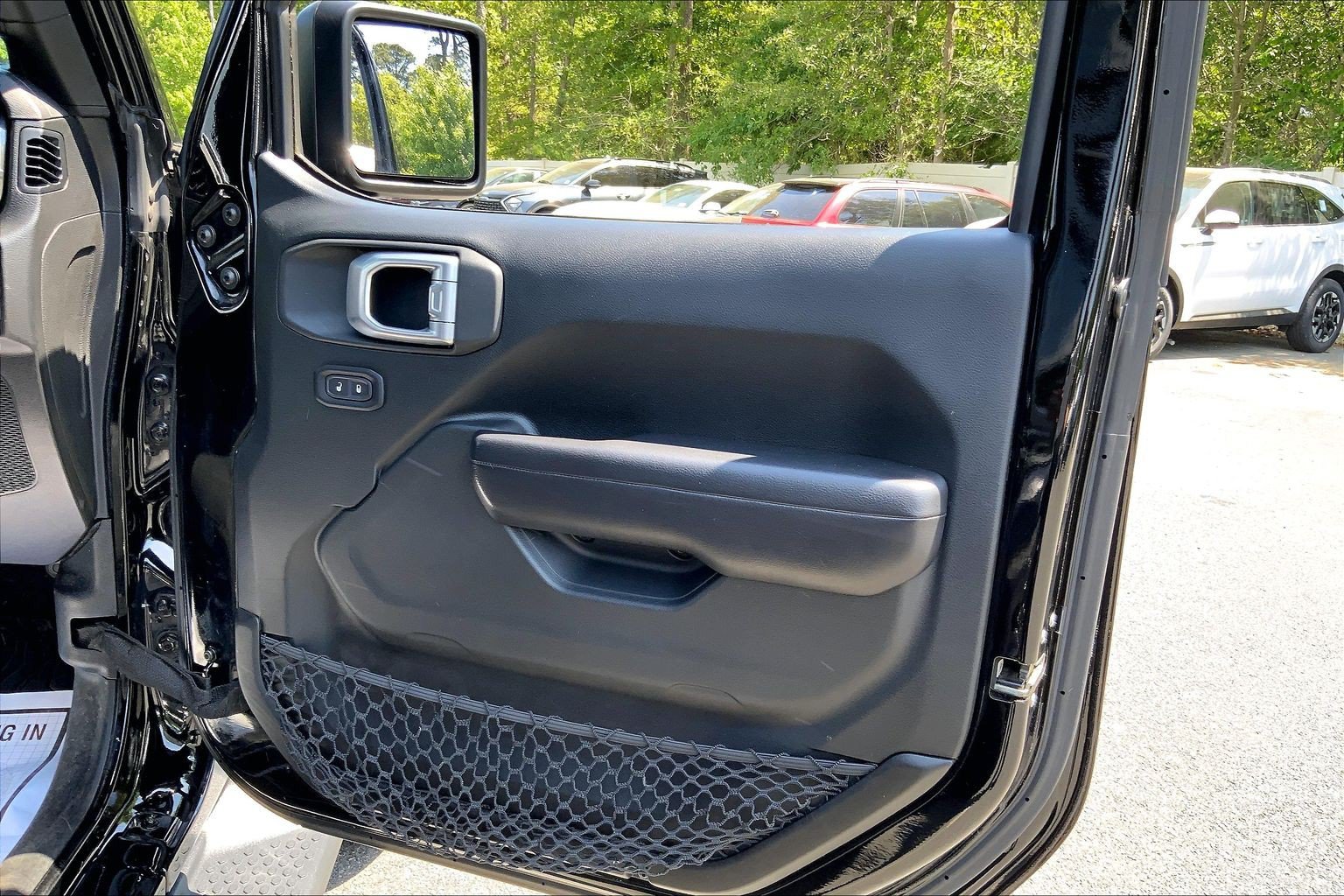 Used 2019 Jeep Wrangler Unlimited Sport AWD/4WD image 28