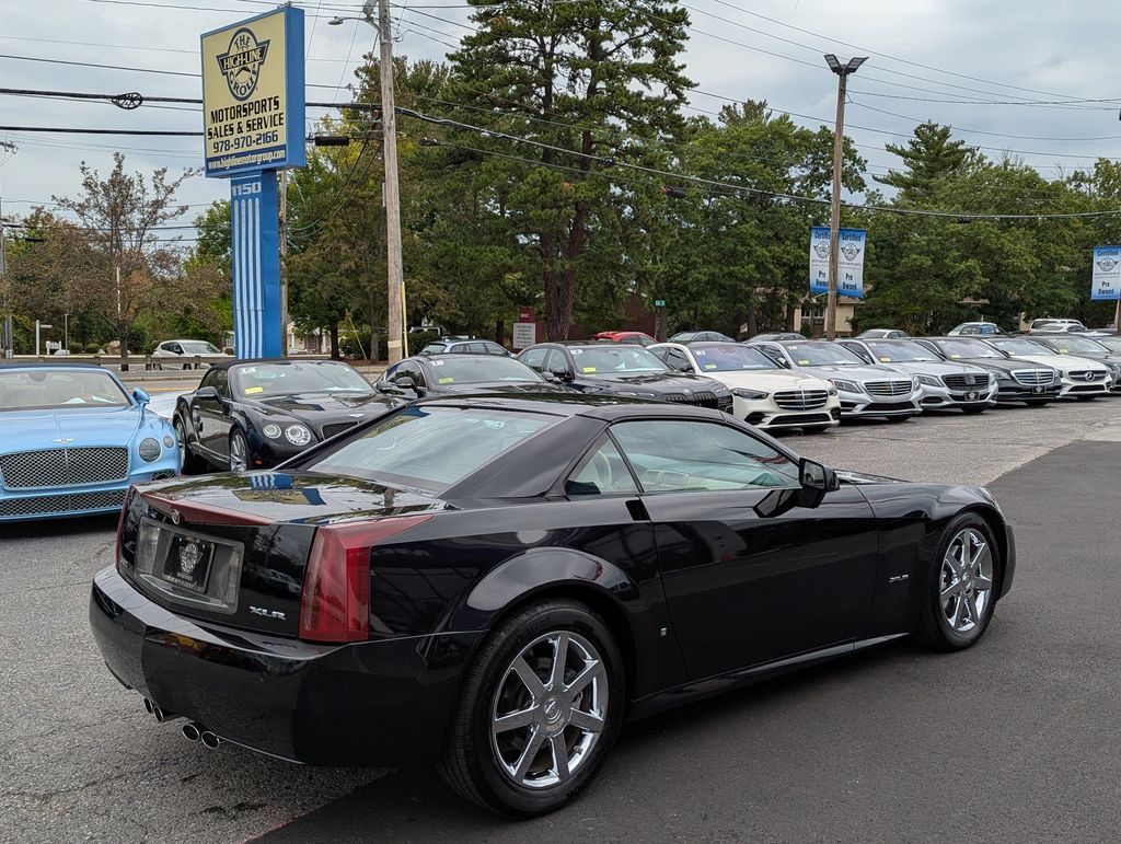 Used 2006 Cadillac XLR RWD image 7
