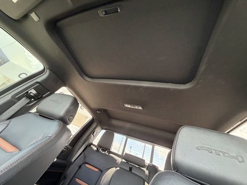 Used 2025 GMC Sierra 2500 AT4 w/ AT4 Premium Plus Package AWD/4WD image 35