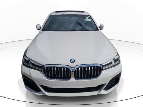 Used 2021 BMW 540i w/ M Sport Package RWD image 2