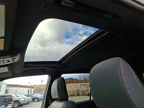 Used 2023 Lexus GX 460 Premium image 15