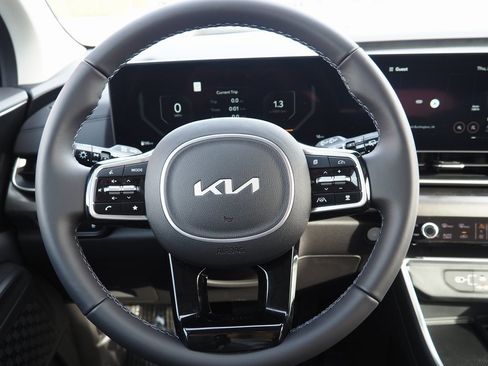 New 2026 Kia Carnival SX image 25