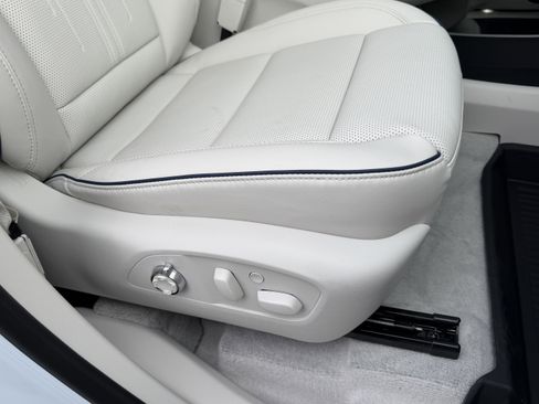 New 2026 Buick Enclave Avenir w/ Super Cruise Package image 22