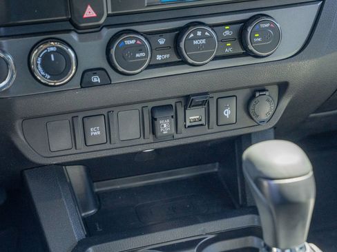 Used 2023 Toyota Tacoma TRD Off-Road AWD/4WD image 34