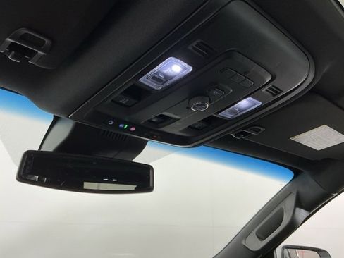 Used 2023 Chevrolet Suburban RST image 20