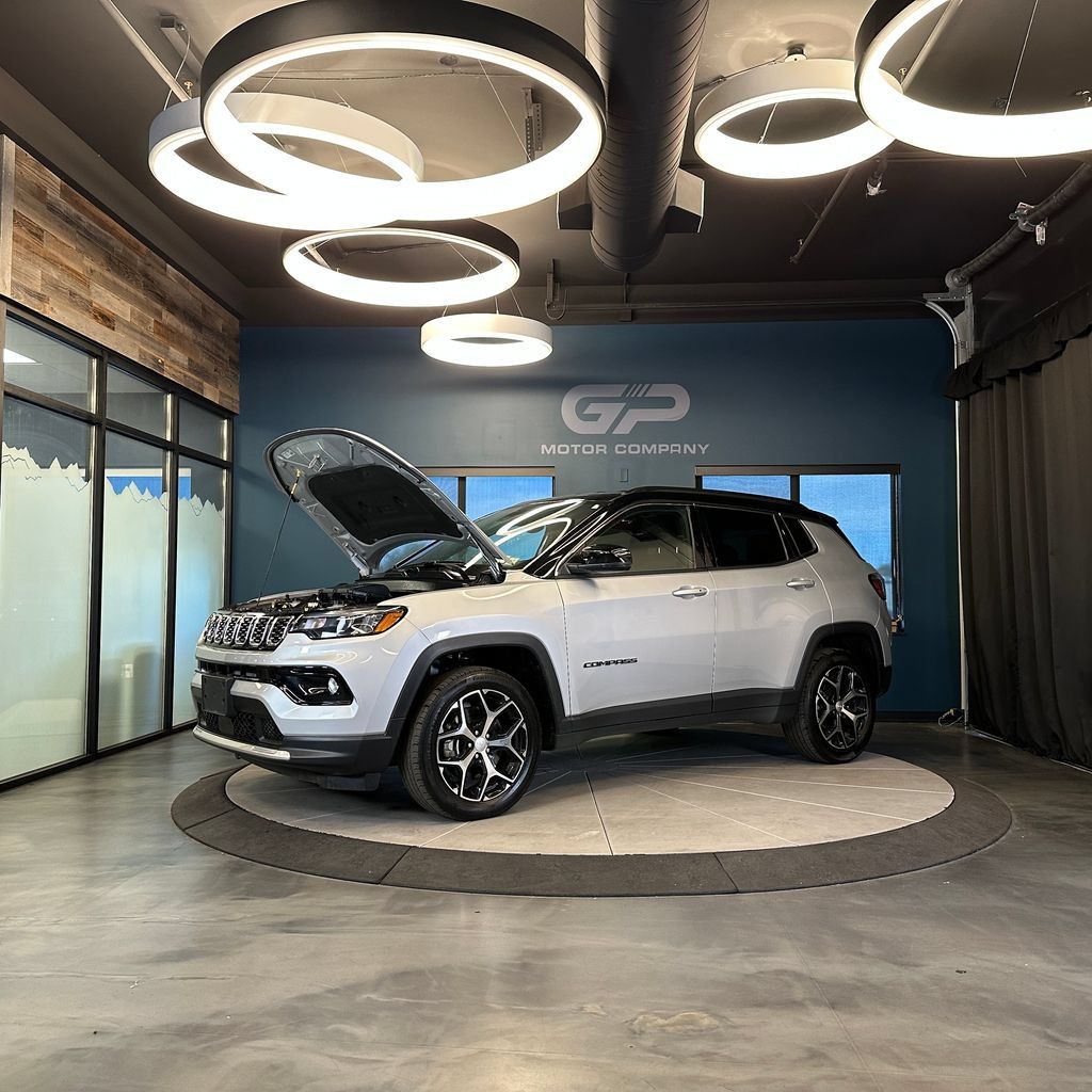 Used 2024 Jeep Compass Limited AWD/4WD image 25