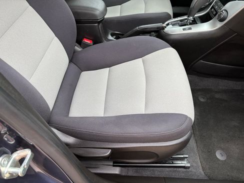 Used 2014 Chevrolet Cruze LS image 21
