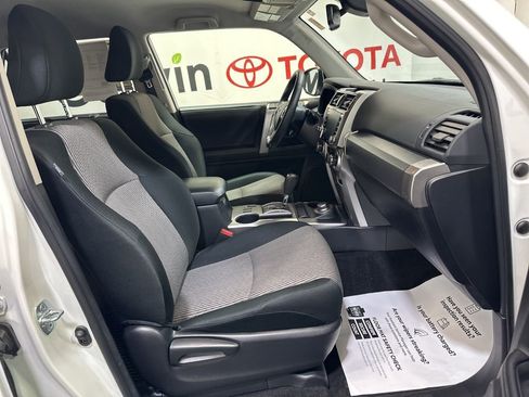 Used 2023 Toyota 4Runner SR5 AWD/4WD image 12