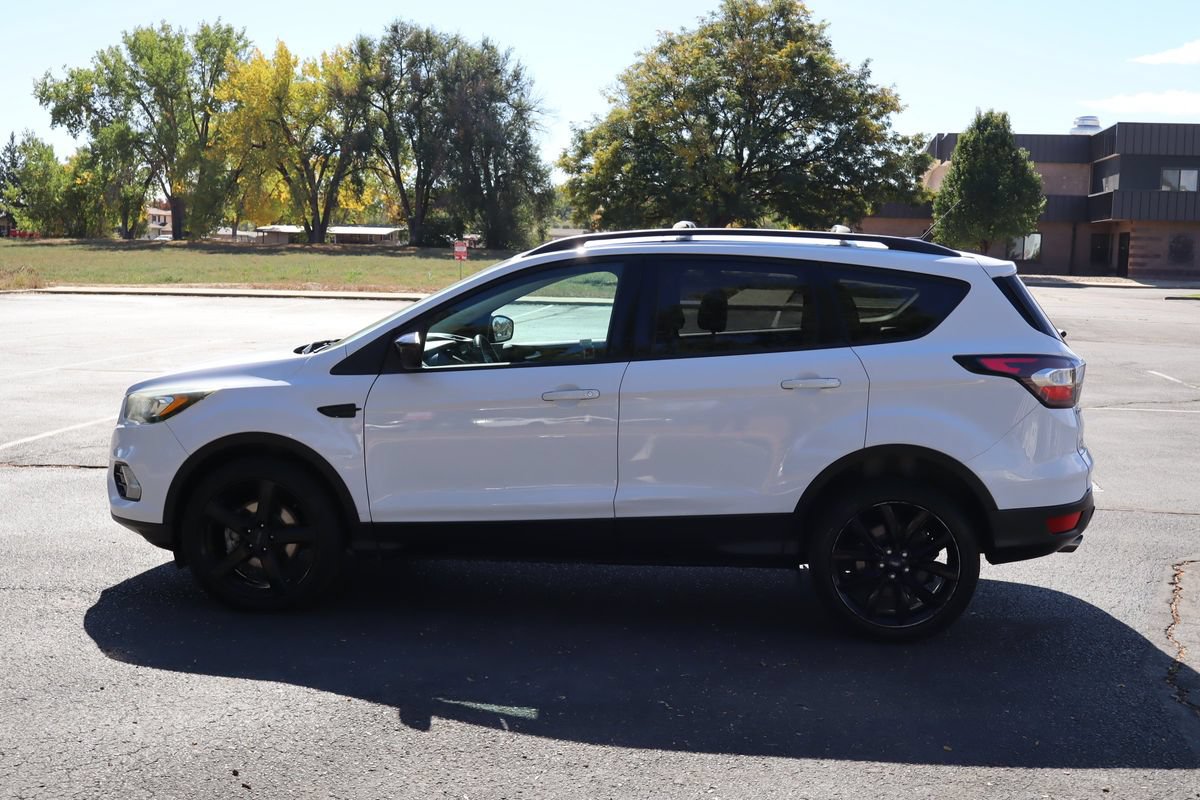 Used 2017 Ford Escape SE w/ Equipment Group 201A AWD/4WD image 9