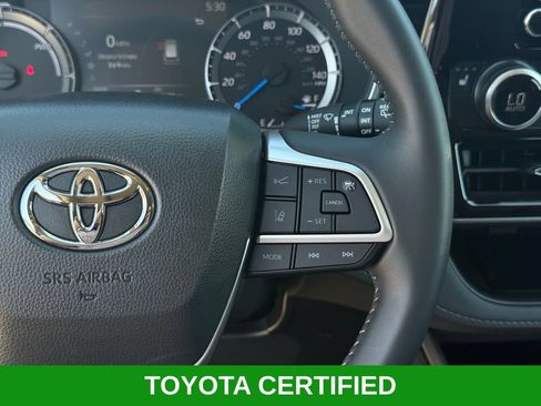 Used 2026 Toyota Highlander XLE AWD/4WD image 13