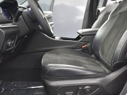 Used 2023 Jeep Grand Cherokee L Laredo AWD/4WD image 9