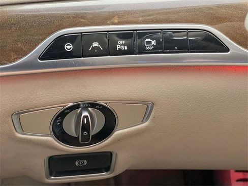 Used 2015 Mercedes-Benz S 550 Sedan image 24