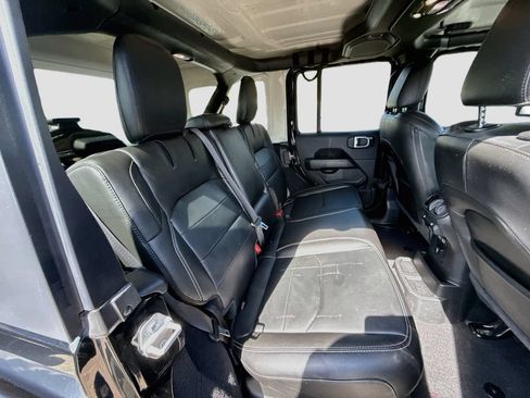 Certified 2023 Jeep Wrangler Unlimited Sahara AWD/4WD image 32