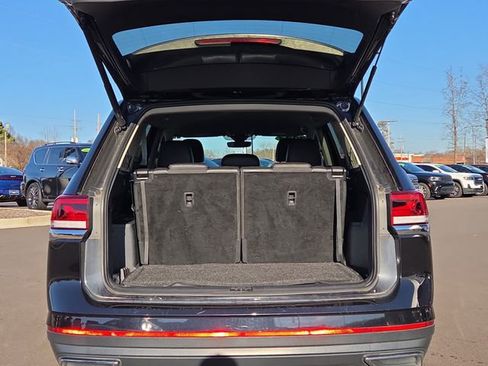 Used 2024 Volkswagen Atlas SE image 14