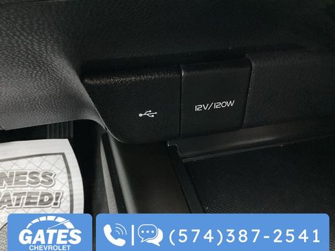 Used 2024 Toyota Camry SE image 20